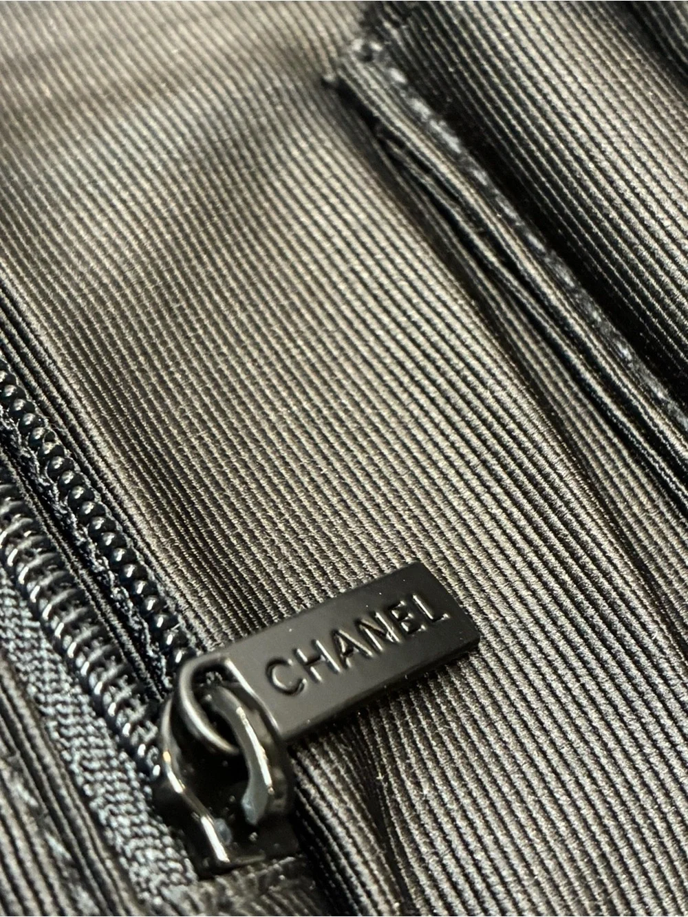 New Limited Edition Chanel Travel Essentials Makeup Brushes and Chanel Mirror